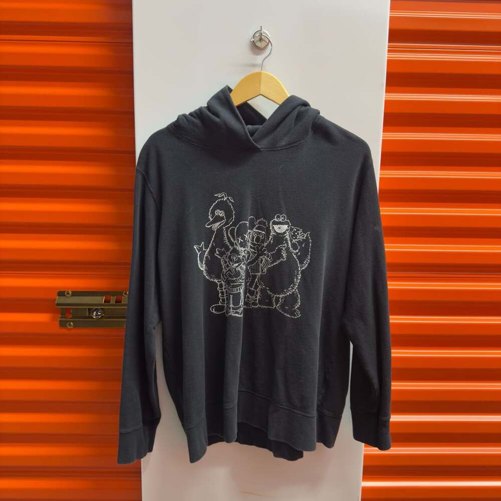 Uniqlo Kaws Sesame Street Hoodie Size XXL Black
